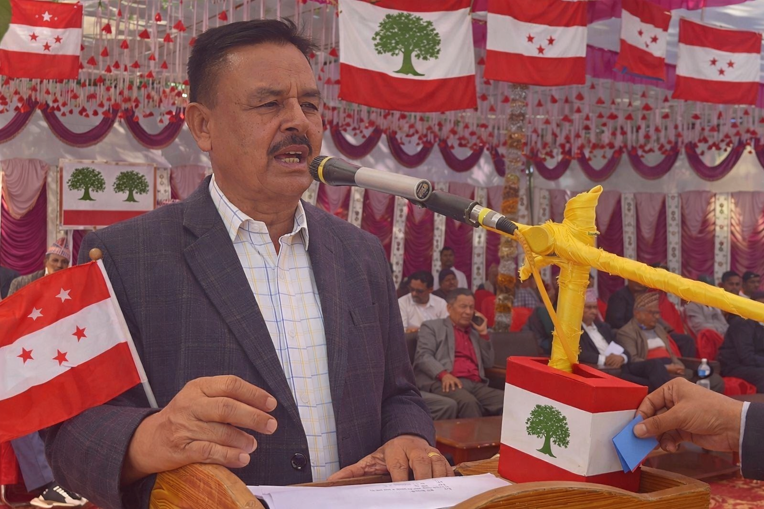 Featured Image of the news article ‘यो मेरो अन्तिम चुनाव हो’ — सुरेन्द्रराज आचार्यको घोषणा, कांग्रेस एकतामा जोड